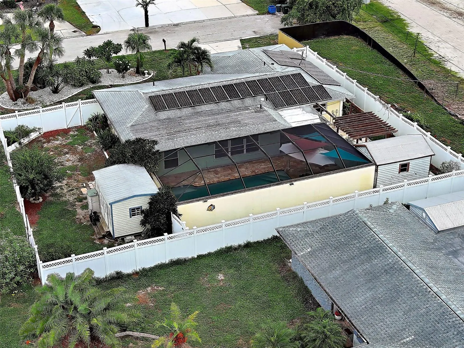612 GLEN OAK RD
