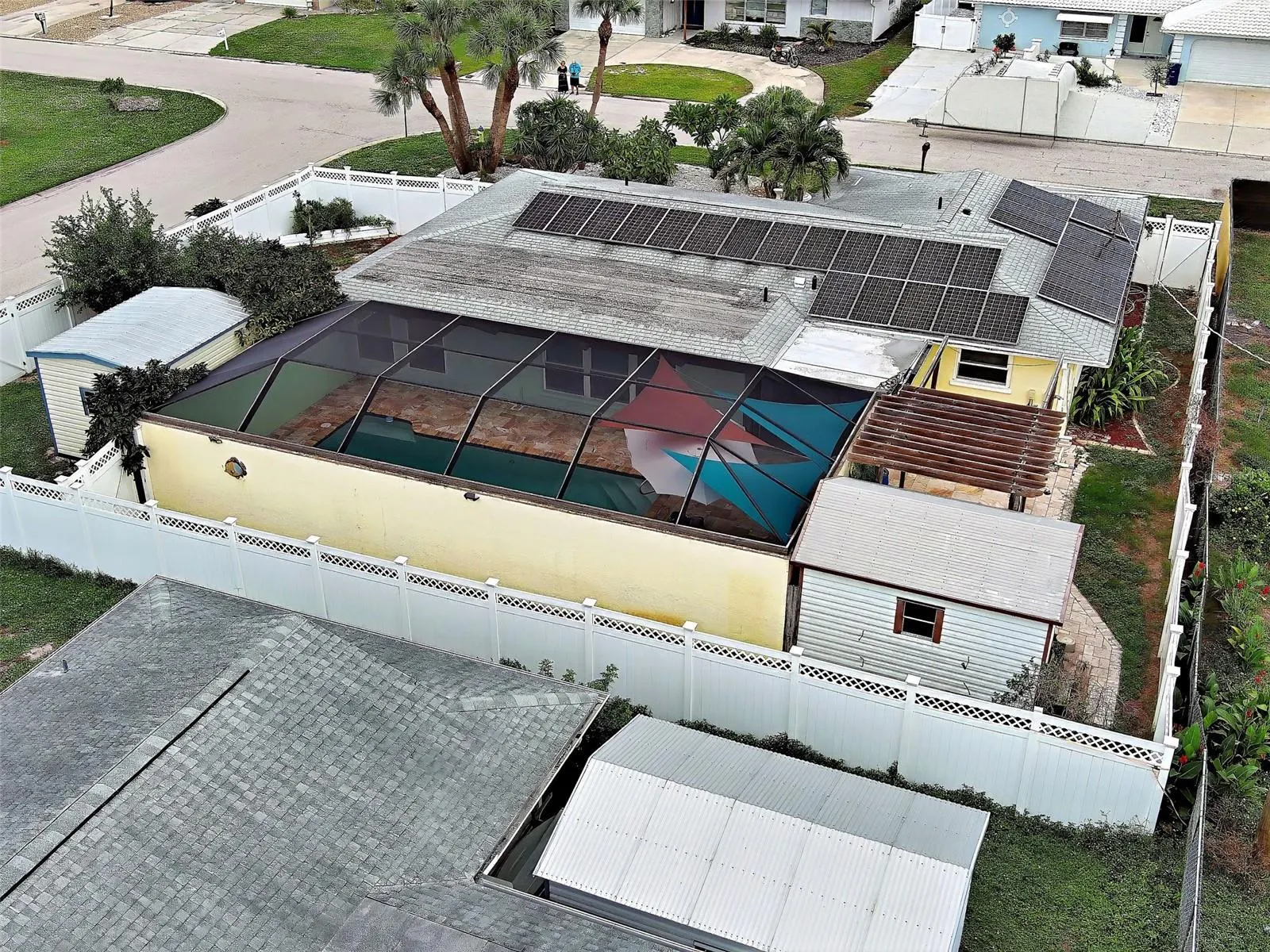 612 GLEN OAK RD