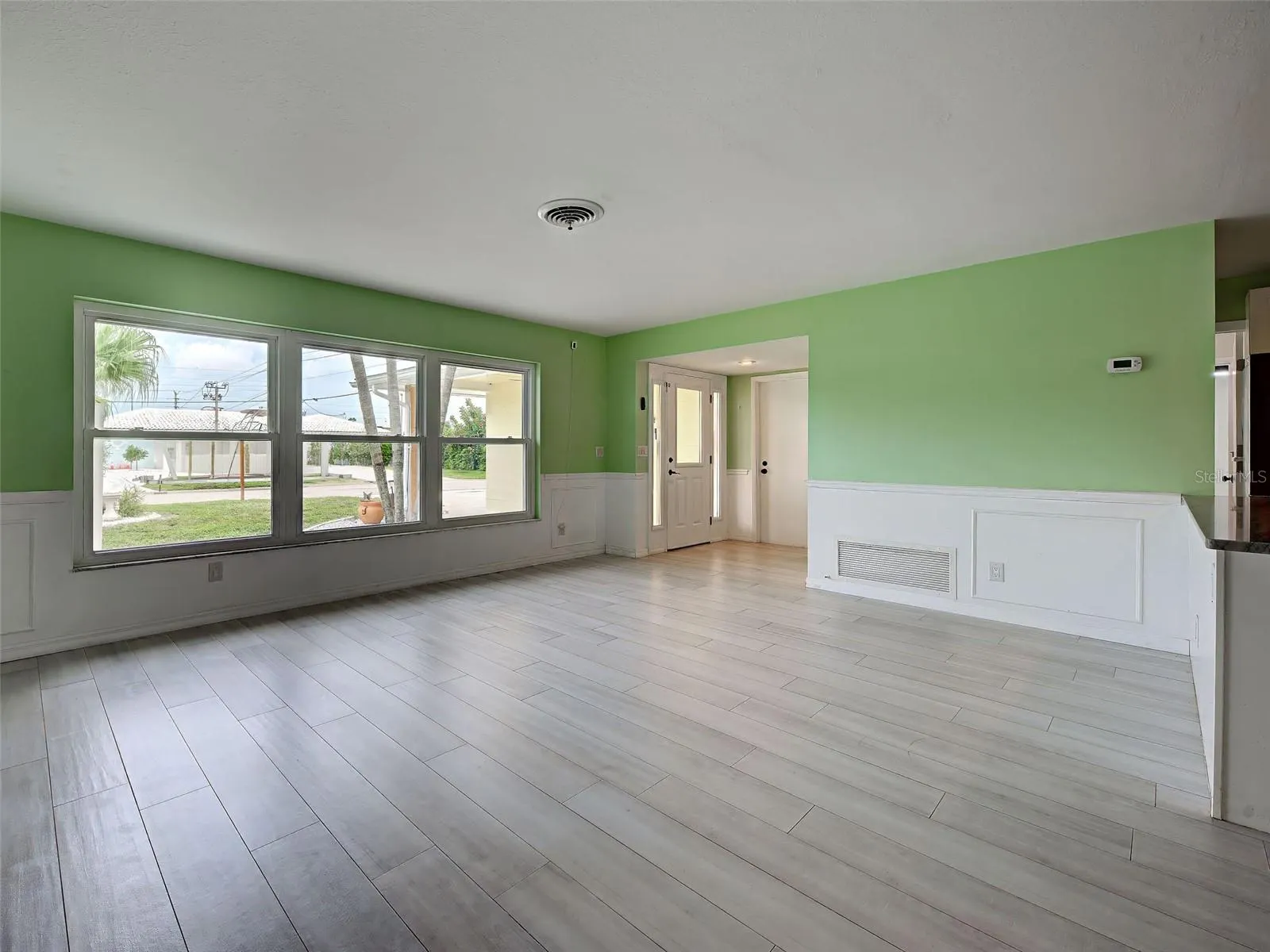 612 GLEN OAK RD