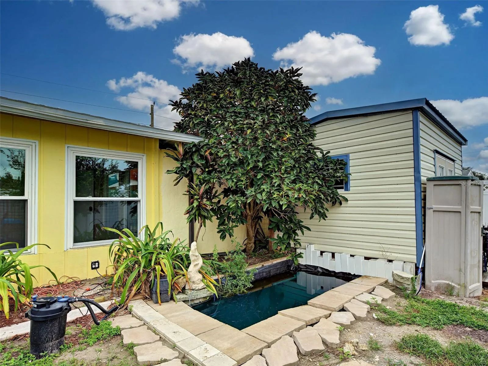 612 GLEN OAK RD