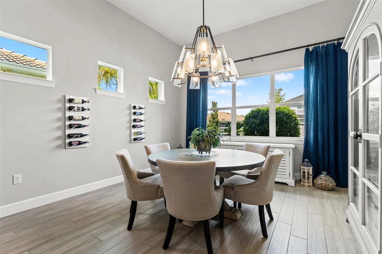 12111 BLUE HILL TRL