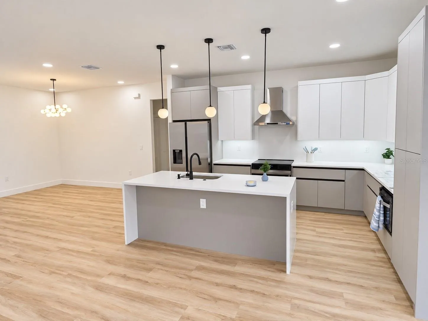 3126 BELLEVILLE TER