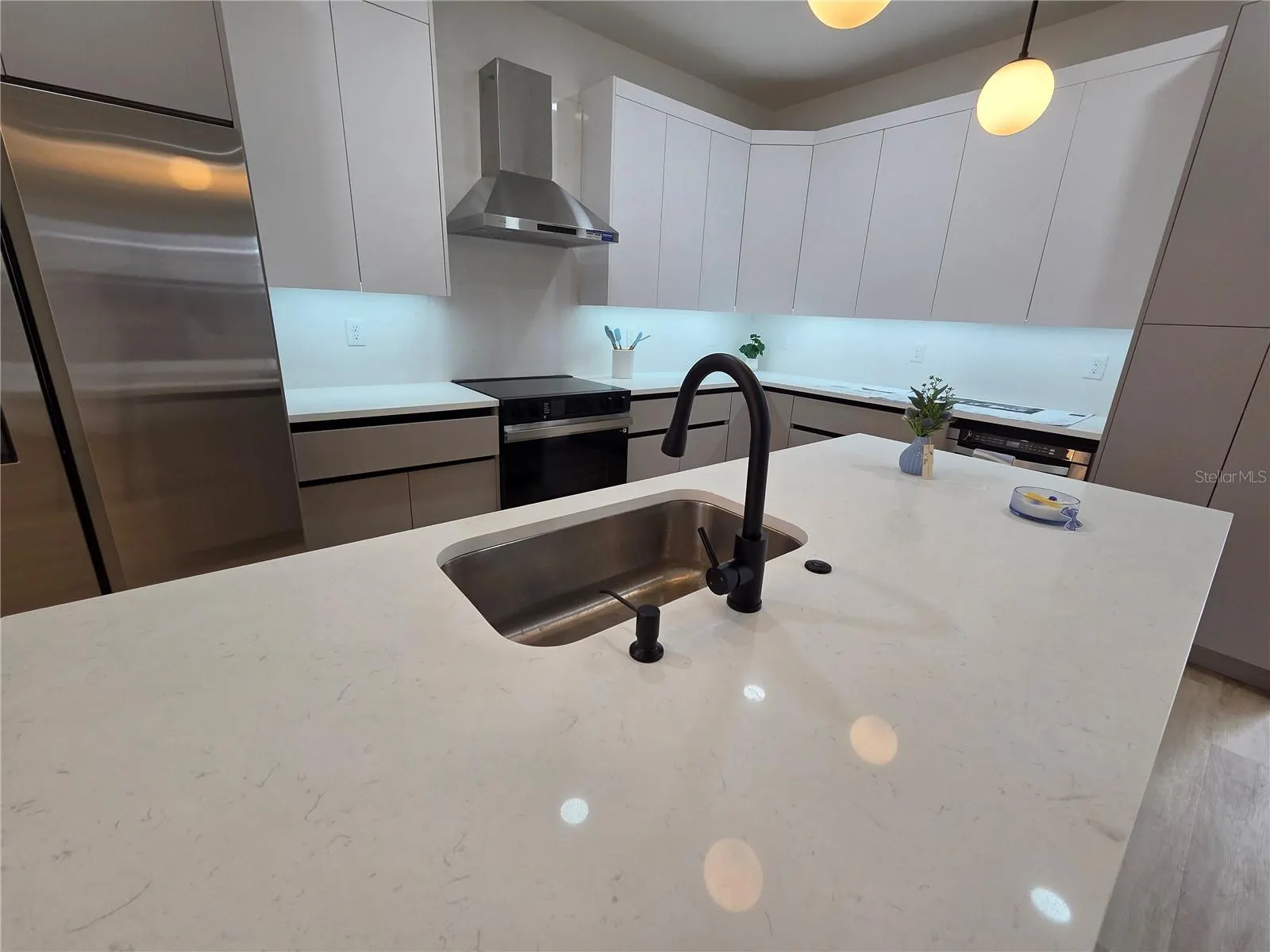 3126 BELLEVILLE TER