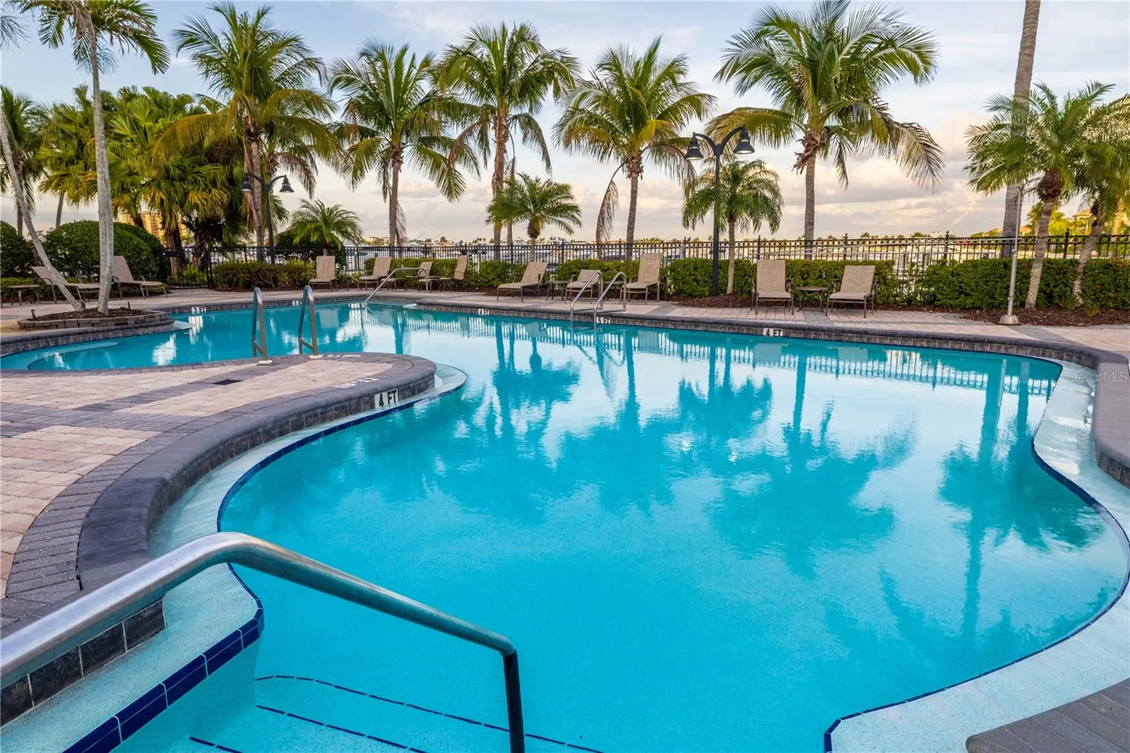 610 RIVIERA DUNES WAY #503 #503