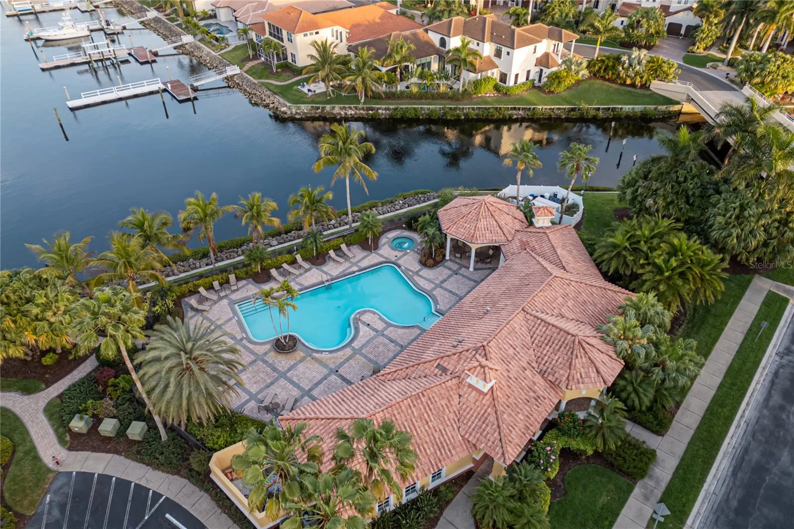 610 RIVIERA DUNES WAY #503 #503