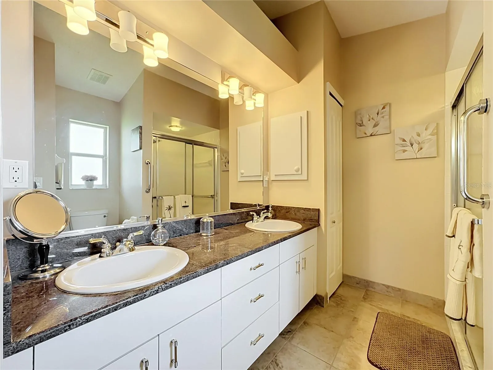 4547 FERN DR