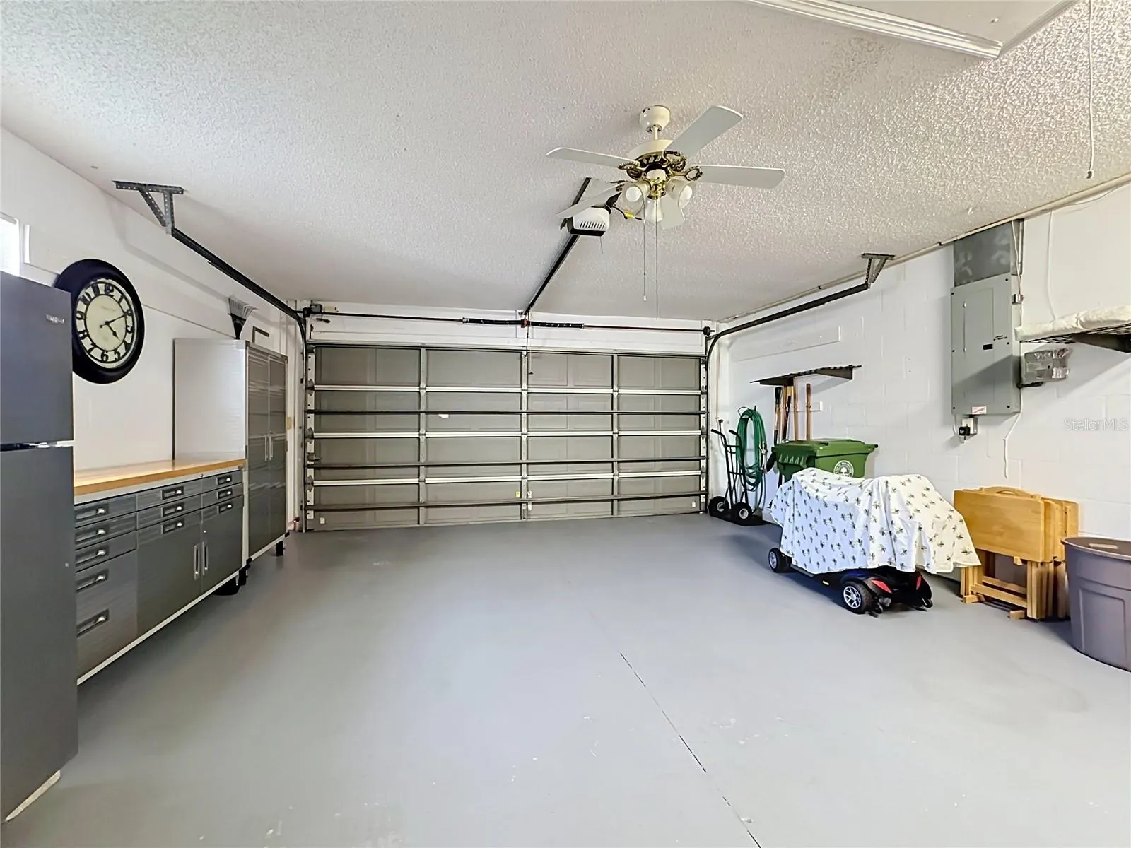 4547 FERN DR