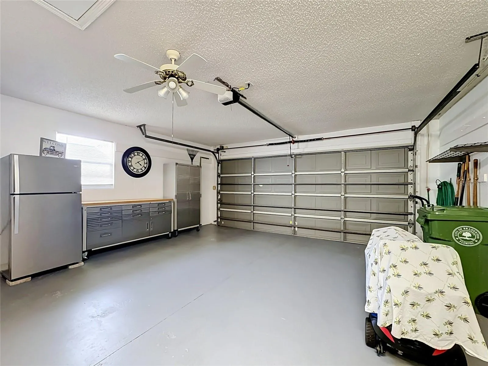 4547 FERN DR