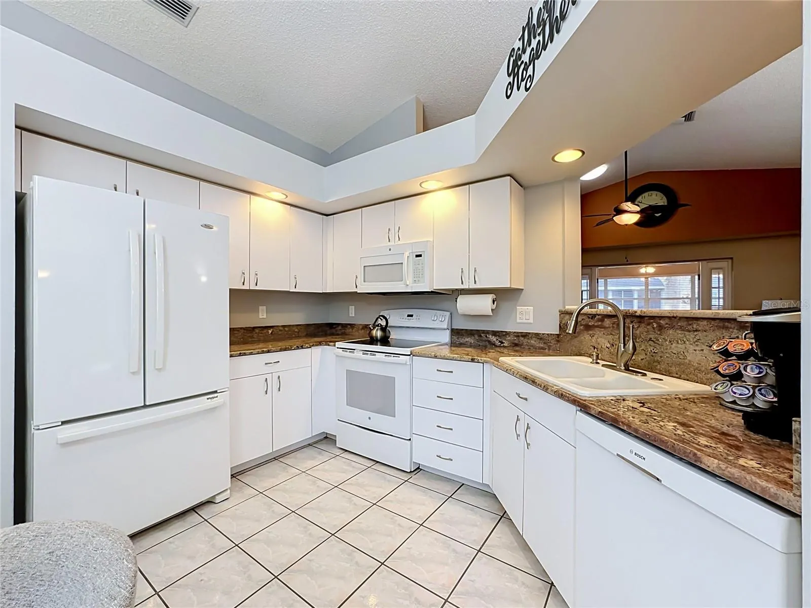 4547 FERN DR