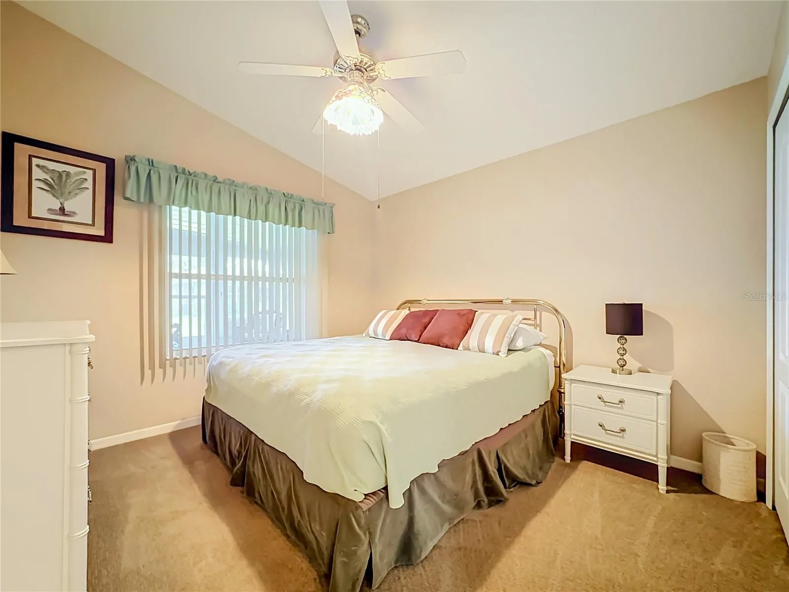 4547 FERN DR