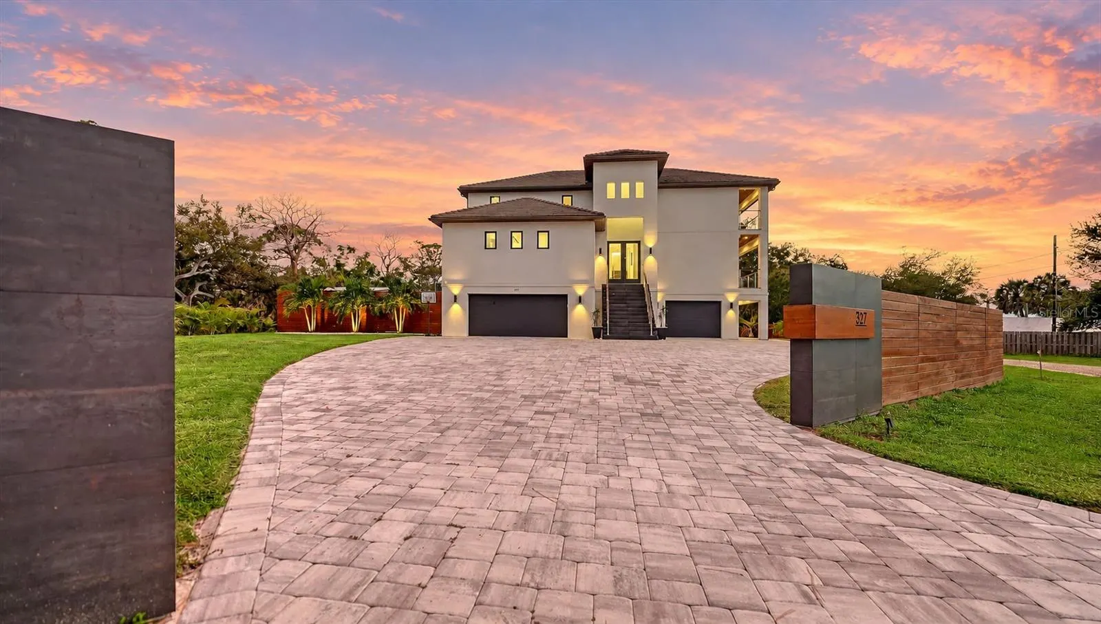 327 ROBERTS RD