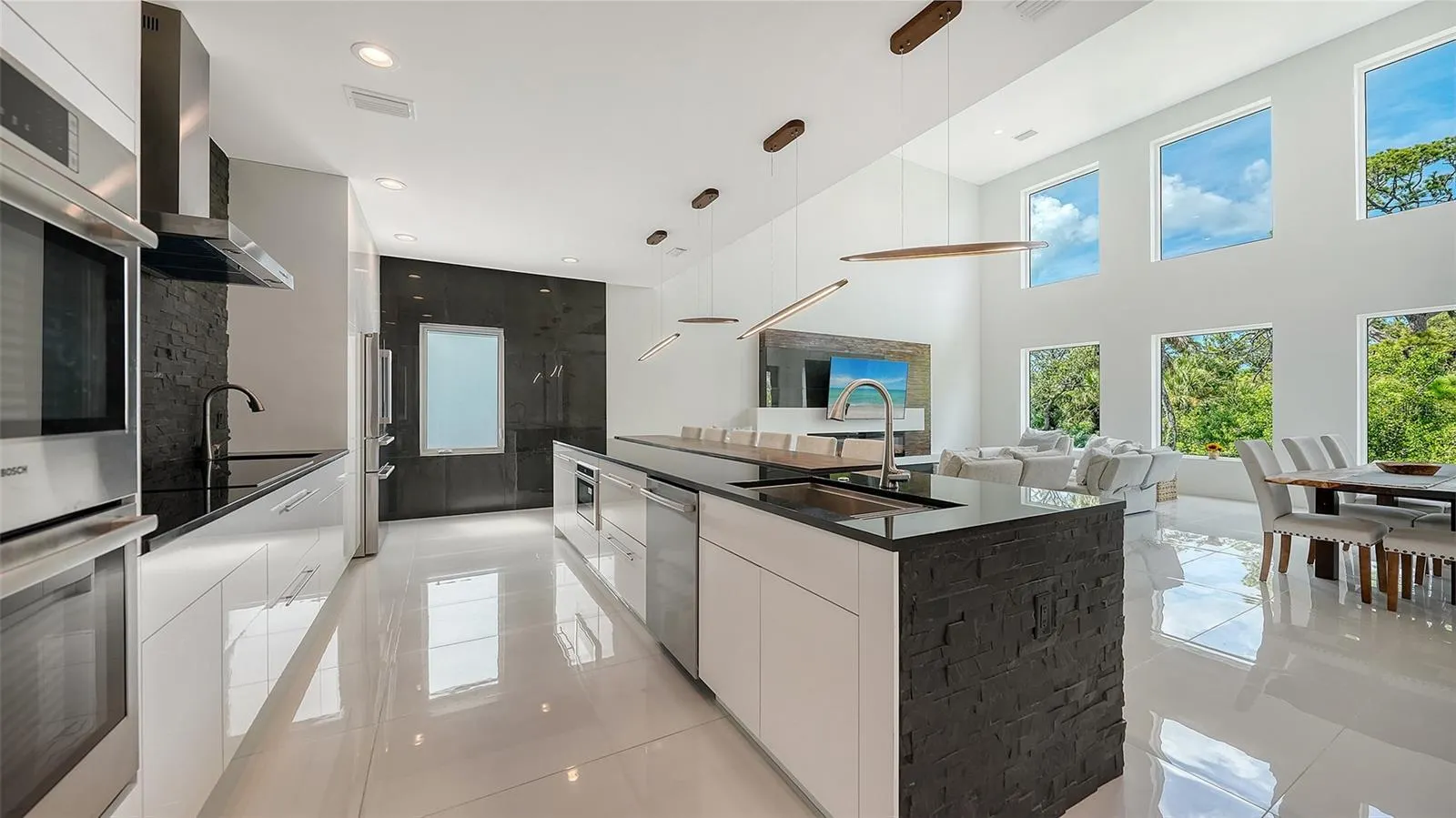 327 ROBERTS RD