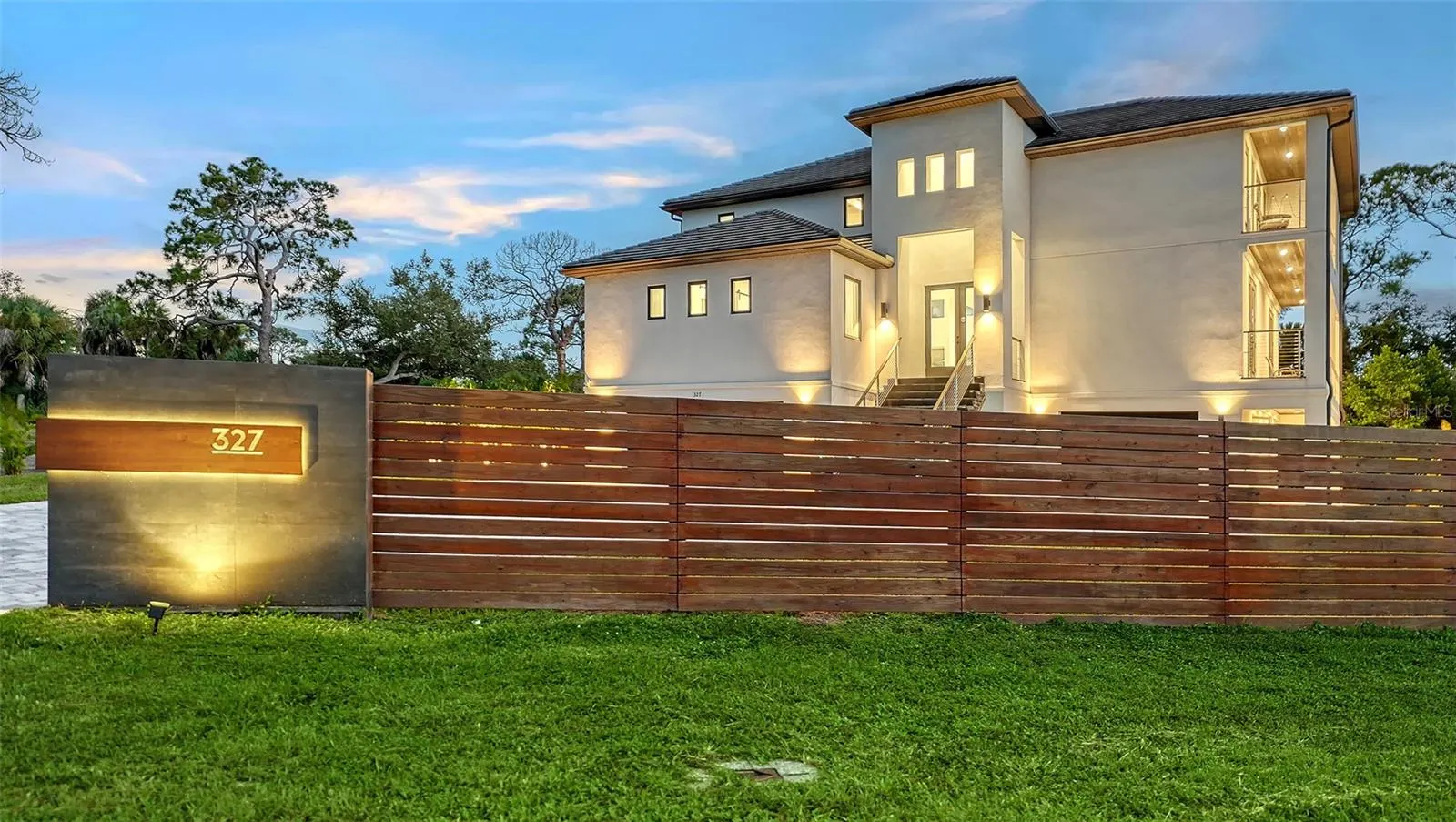 327 ROBERTS RD