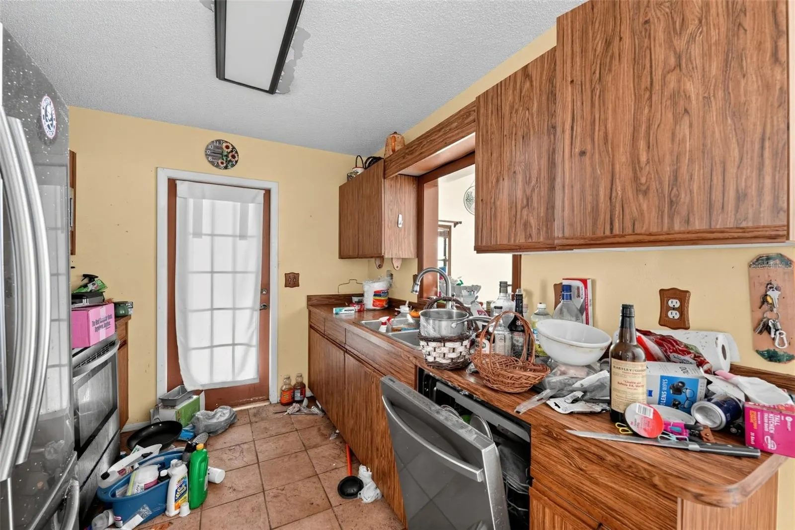 2219 11TH AVE W