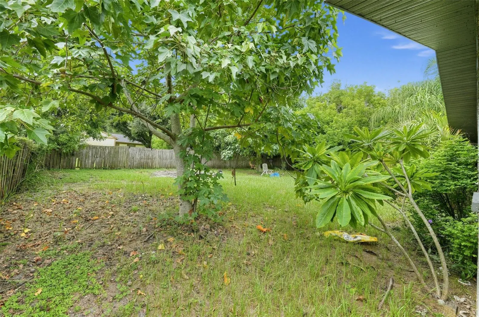 2219 11TH AVE W