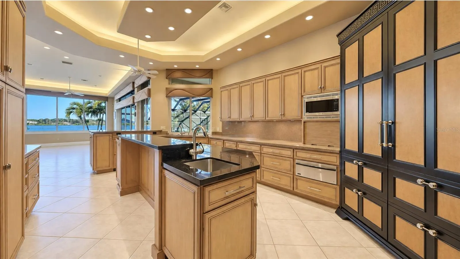 8017 MANASOTA KEY RD
