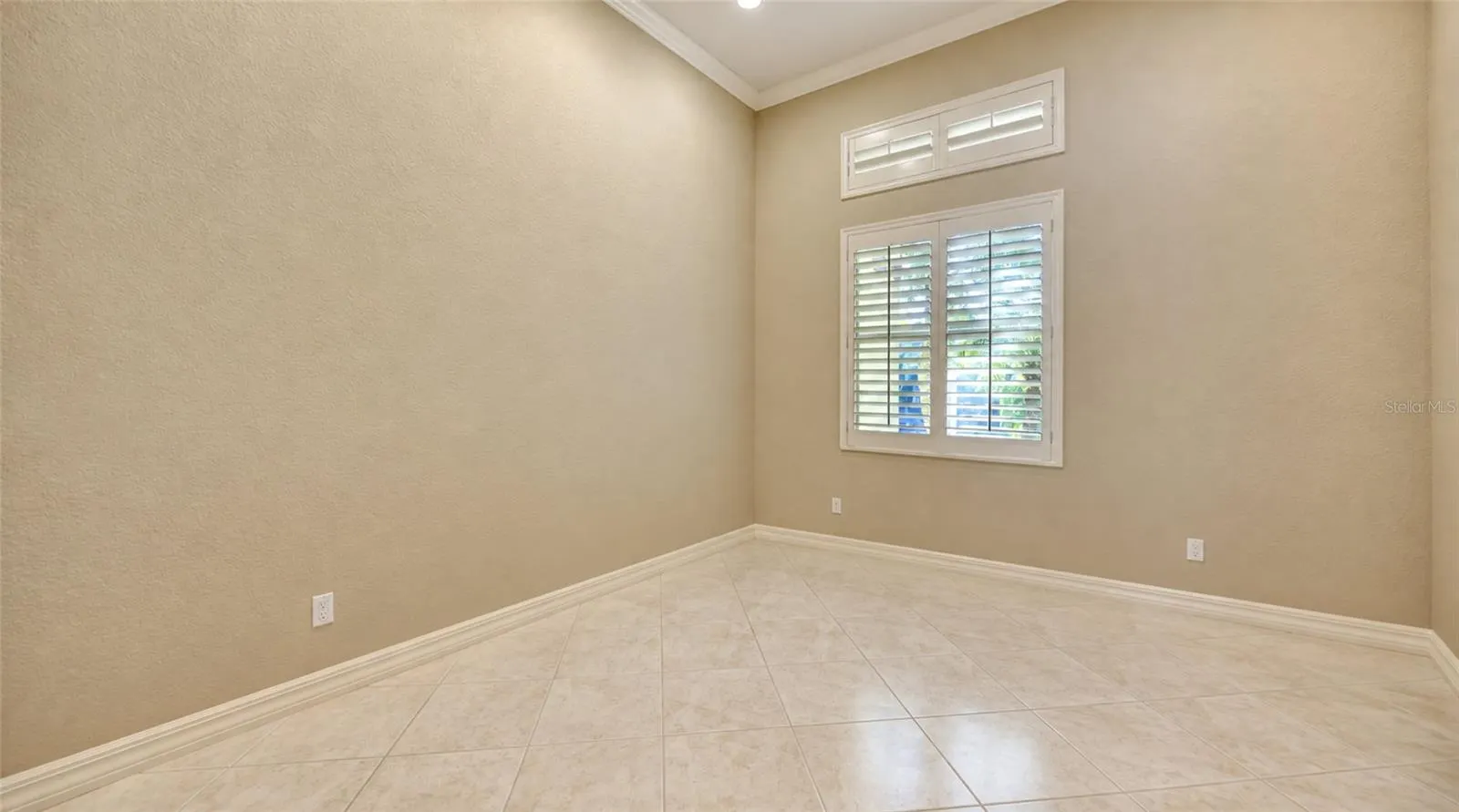 8017 MANASOTA KEY RD