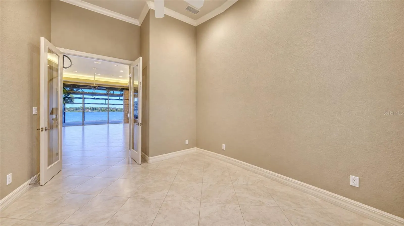 8017 MANASOTA KEY RD
