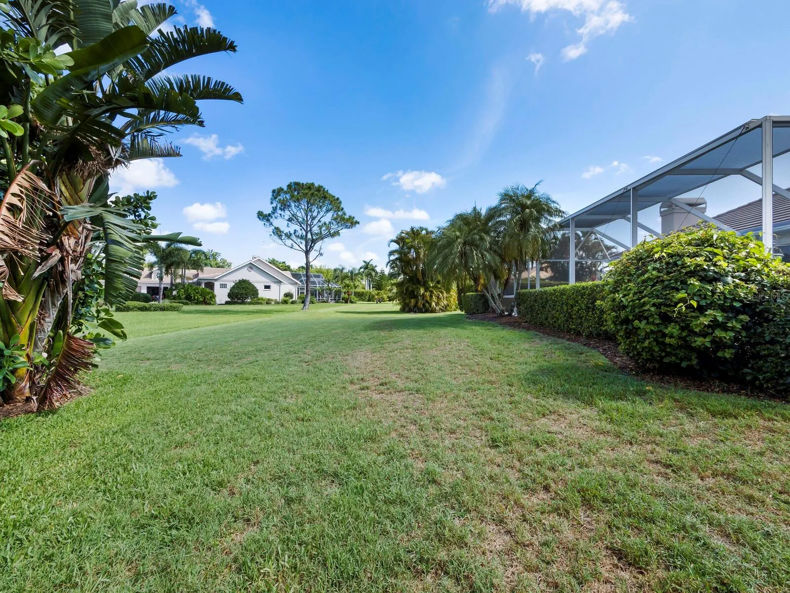 6643 BUTLERS CREST DR