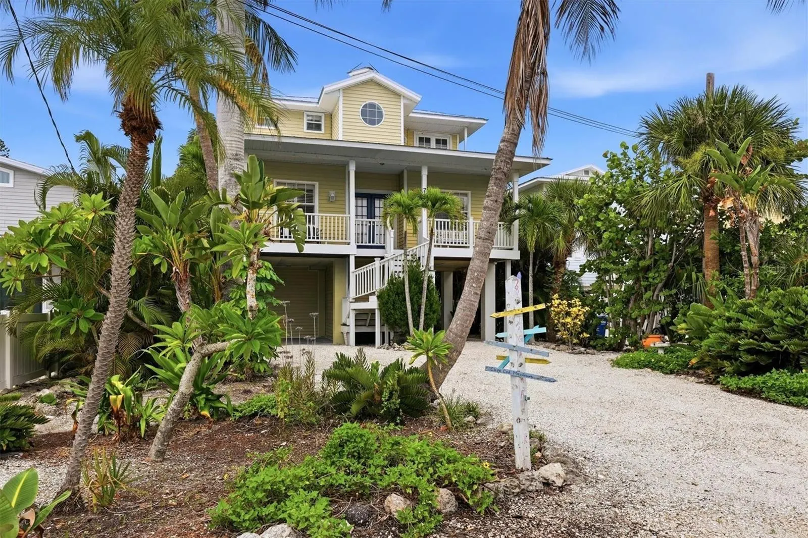 783 JACARANDA RD
