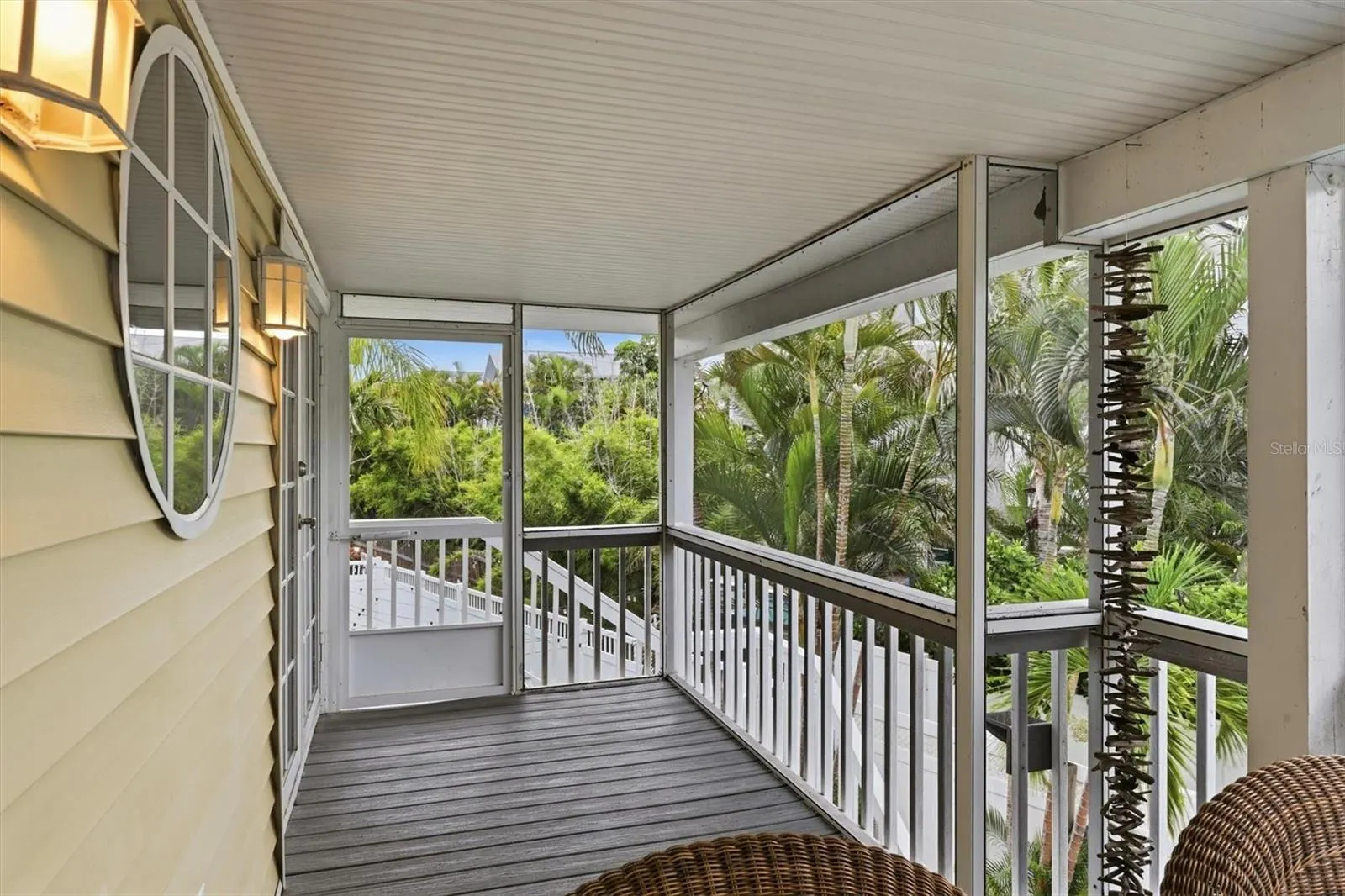 783 JACARANDA RD