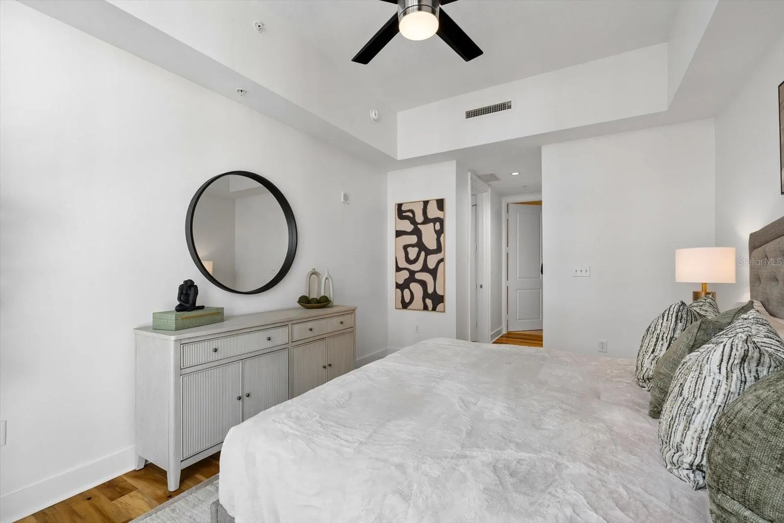 1350 MAIN ST #1703 #1703