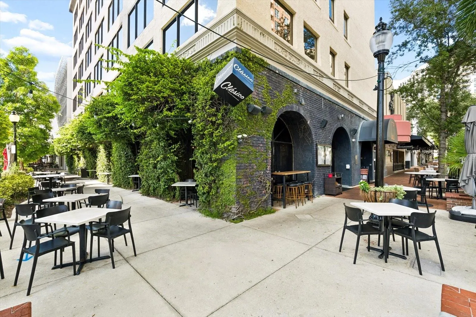1350 MAIN ST #1703 #1703