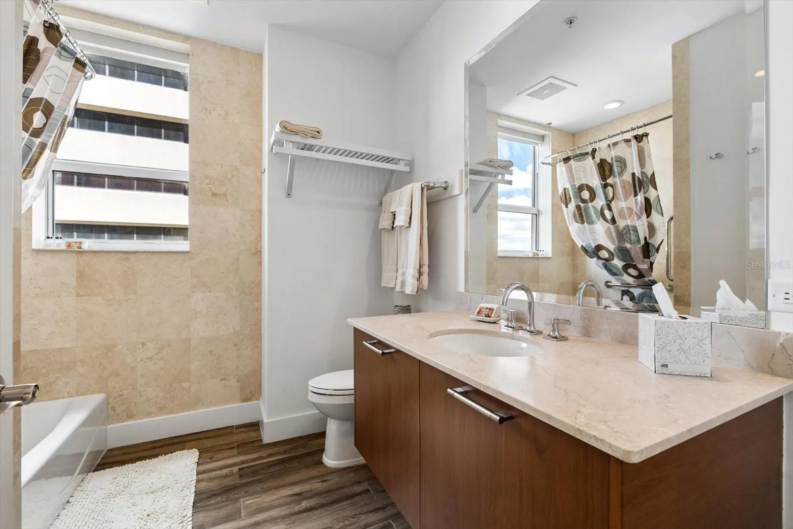1350 MAIN ST #1703 #1703