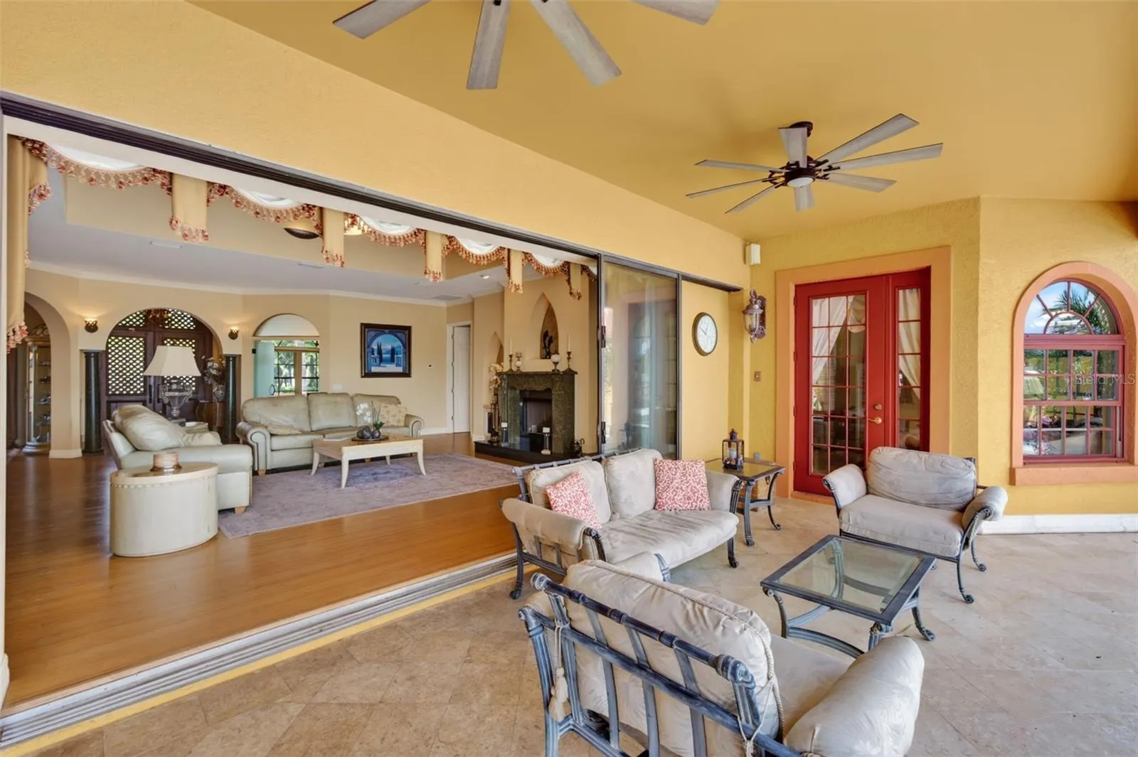 316 W BAY DR