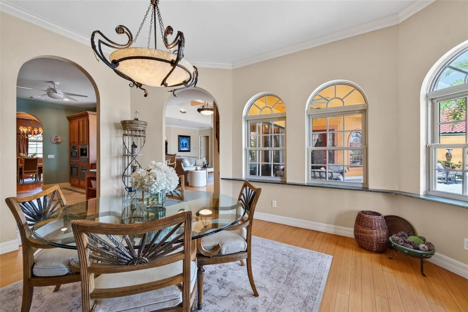316 W BAY DR