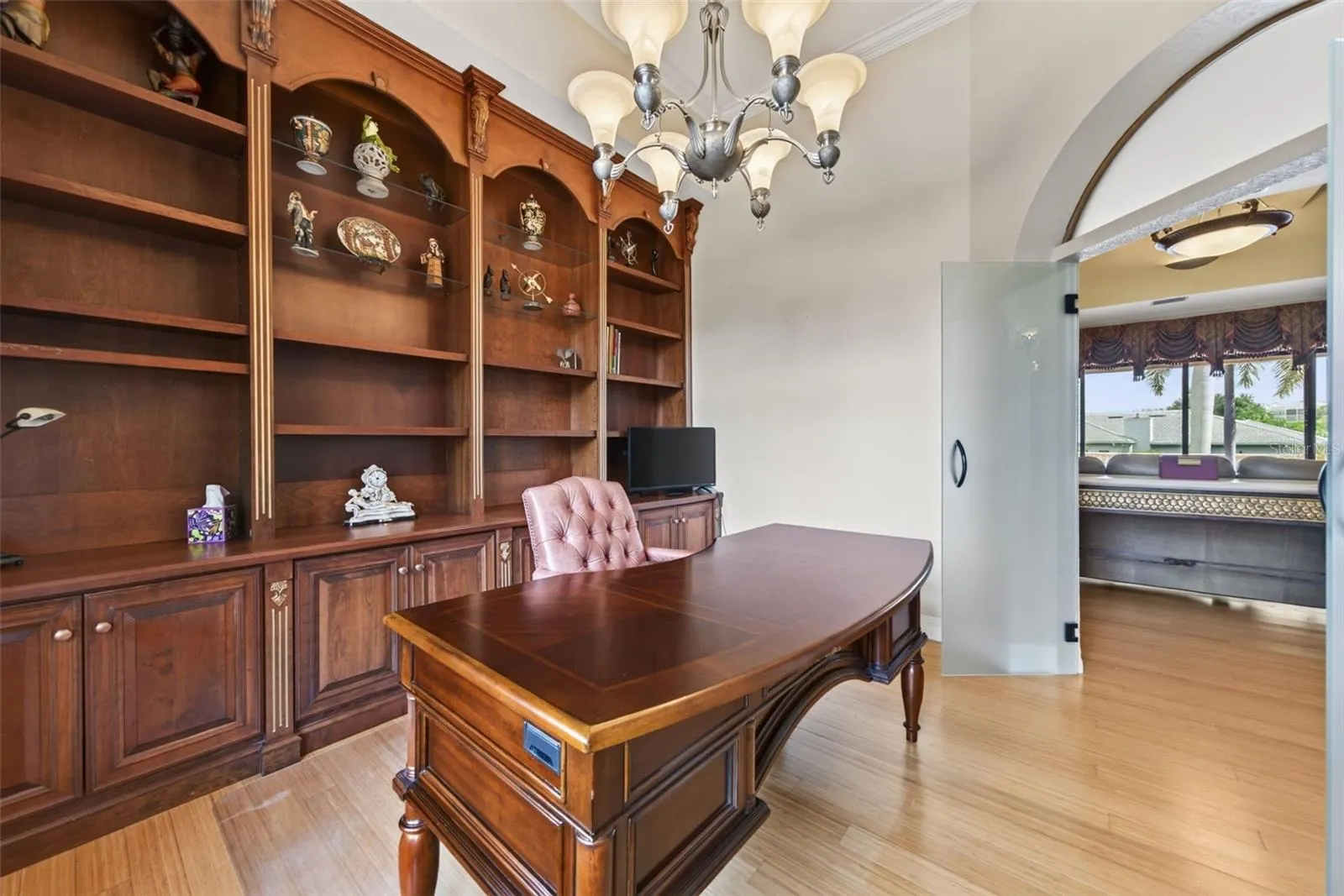 316 W BAY DR