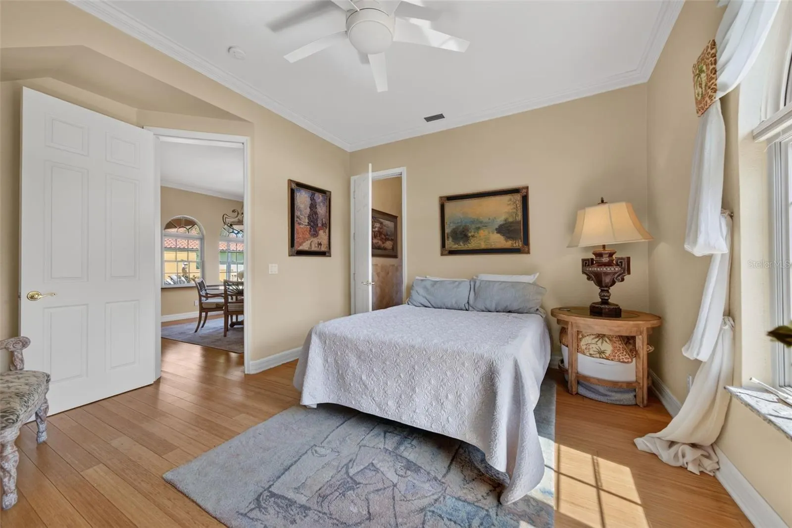 316 W BAY DR