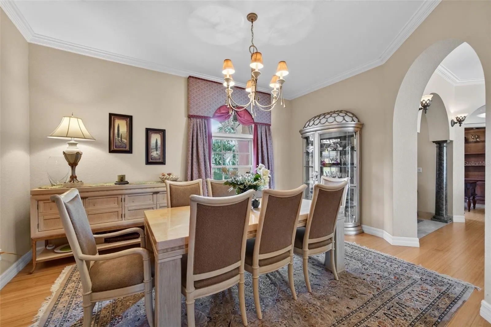 316 W BAY DR