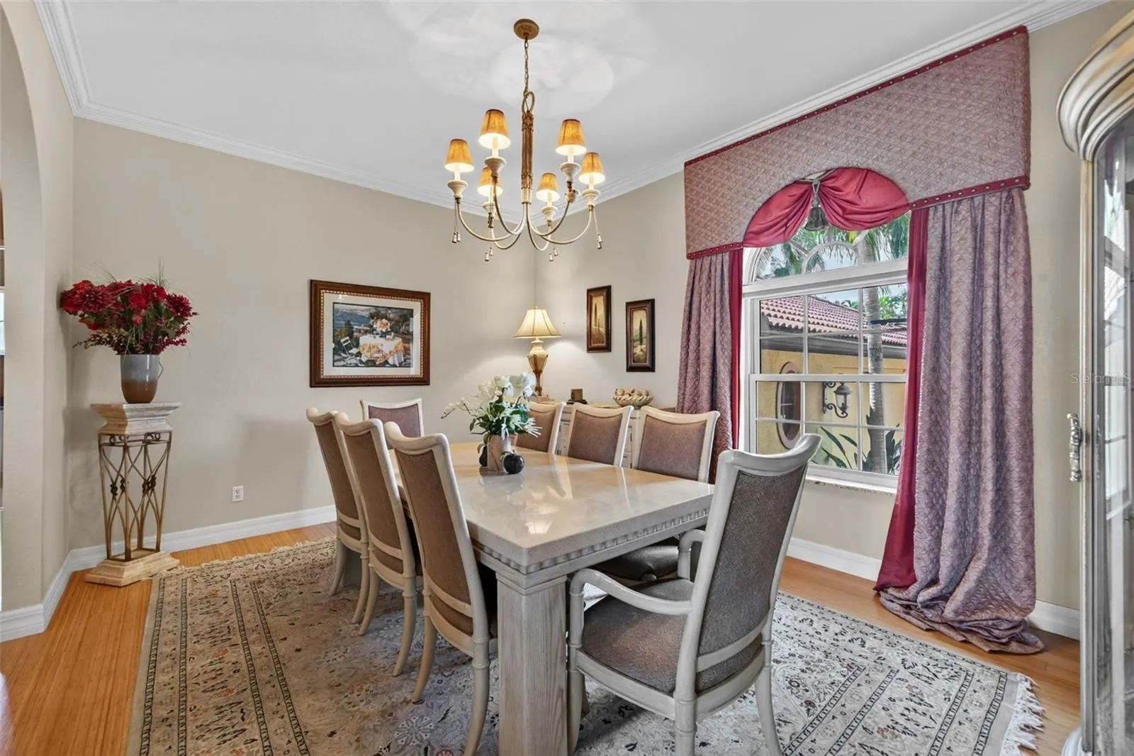 316 W BAY DR