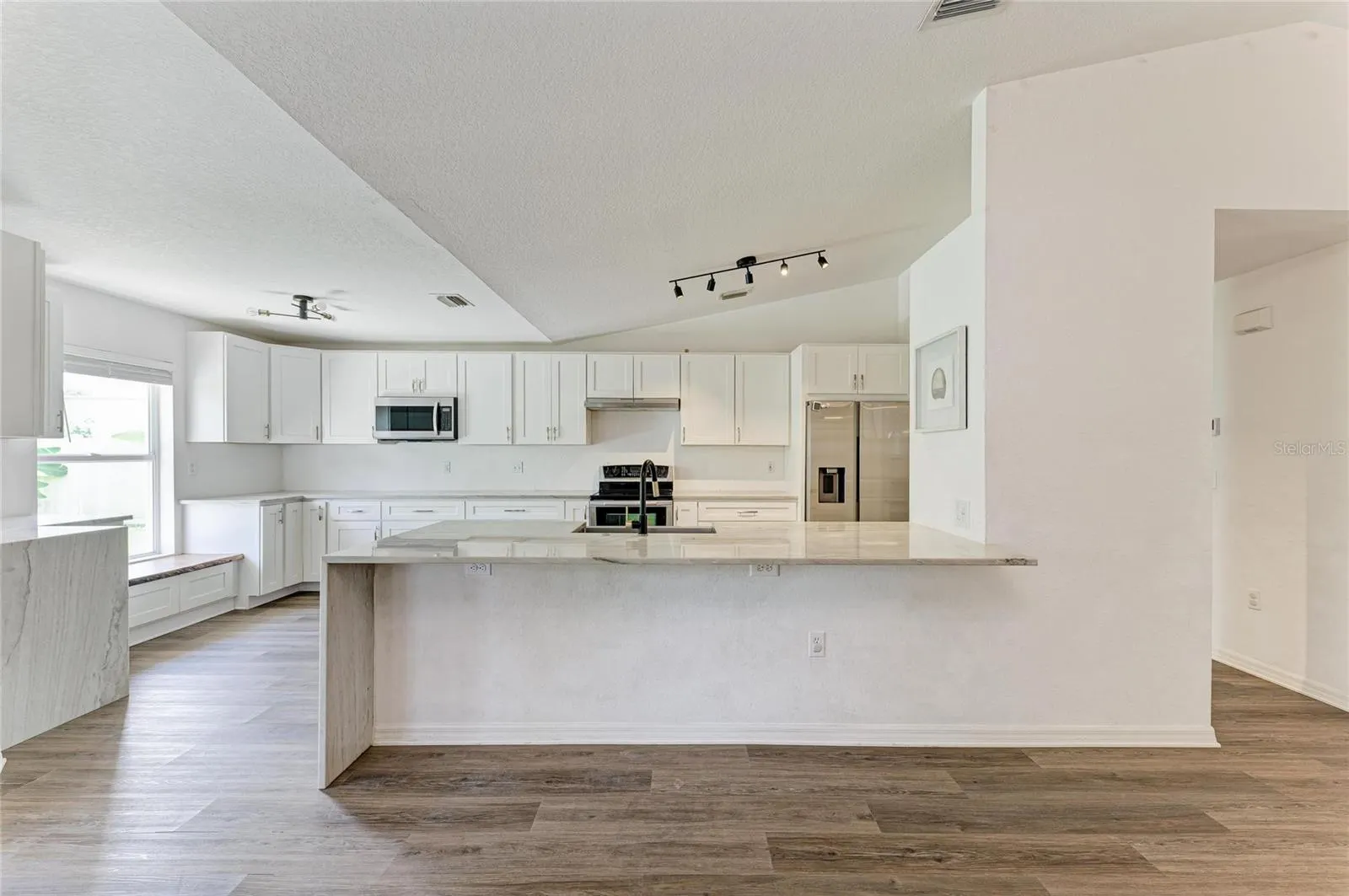 4173 PARRY DR