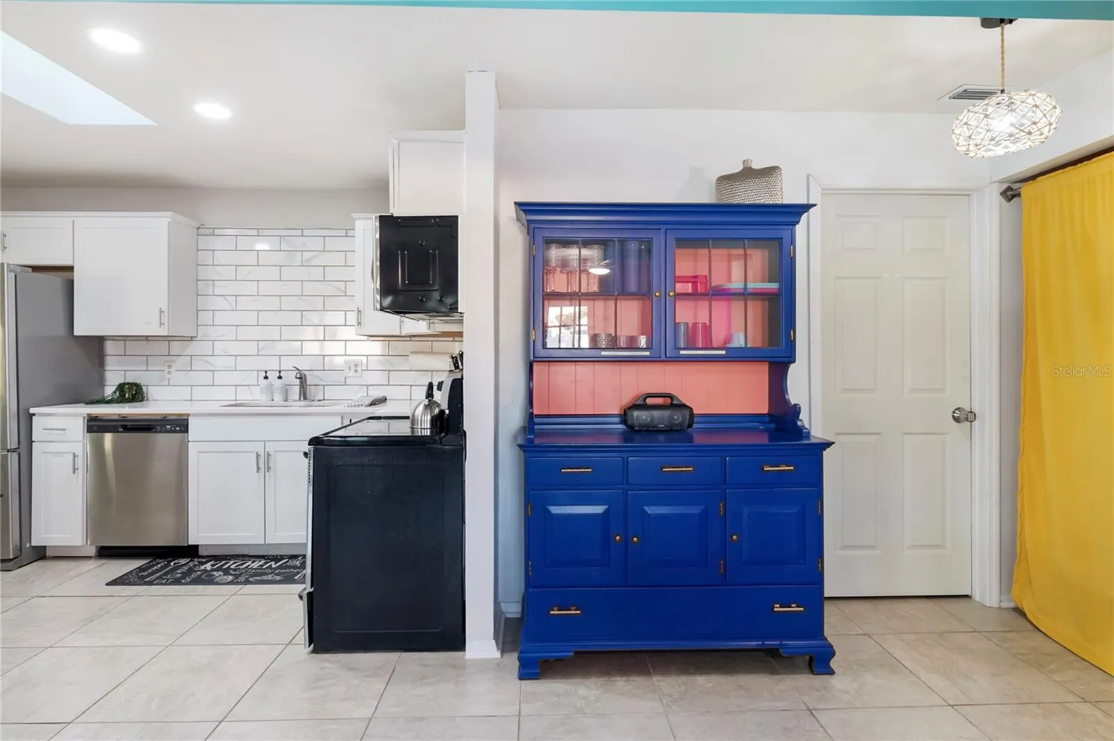 4018 SANDPOINTE DR