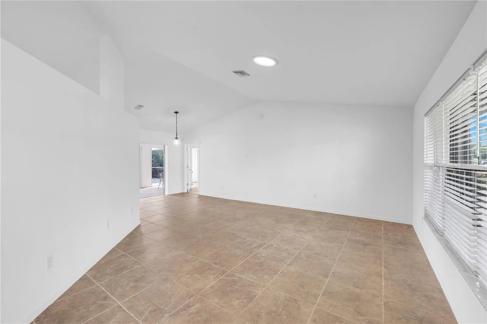 310 SE 23RD ST