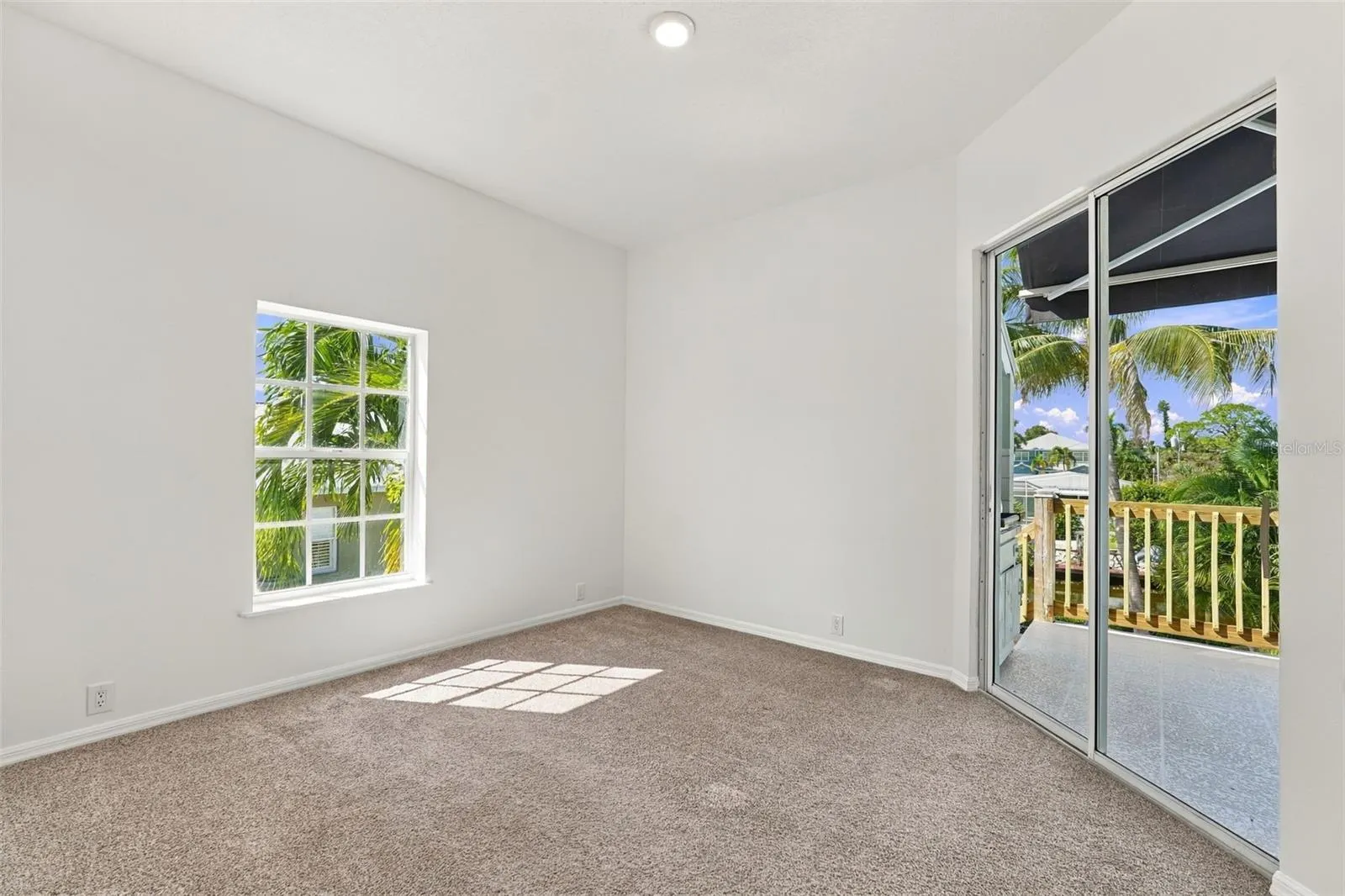 349 DOLPHIN SHORES CIR