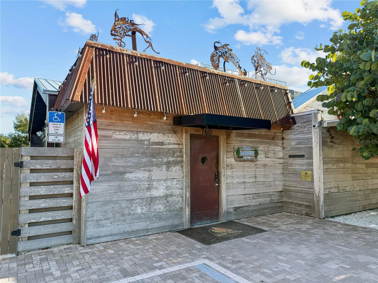 700 LONGBOAT CT