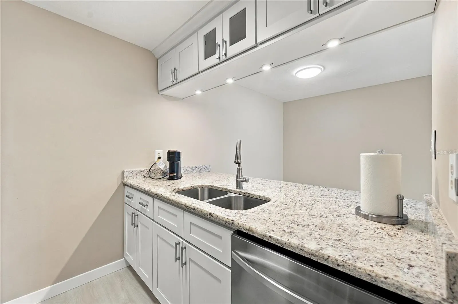3265 BENEVA RD #104 #104