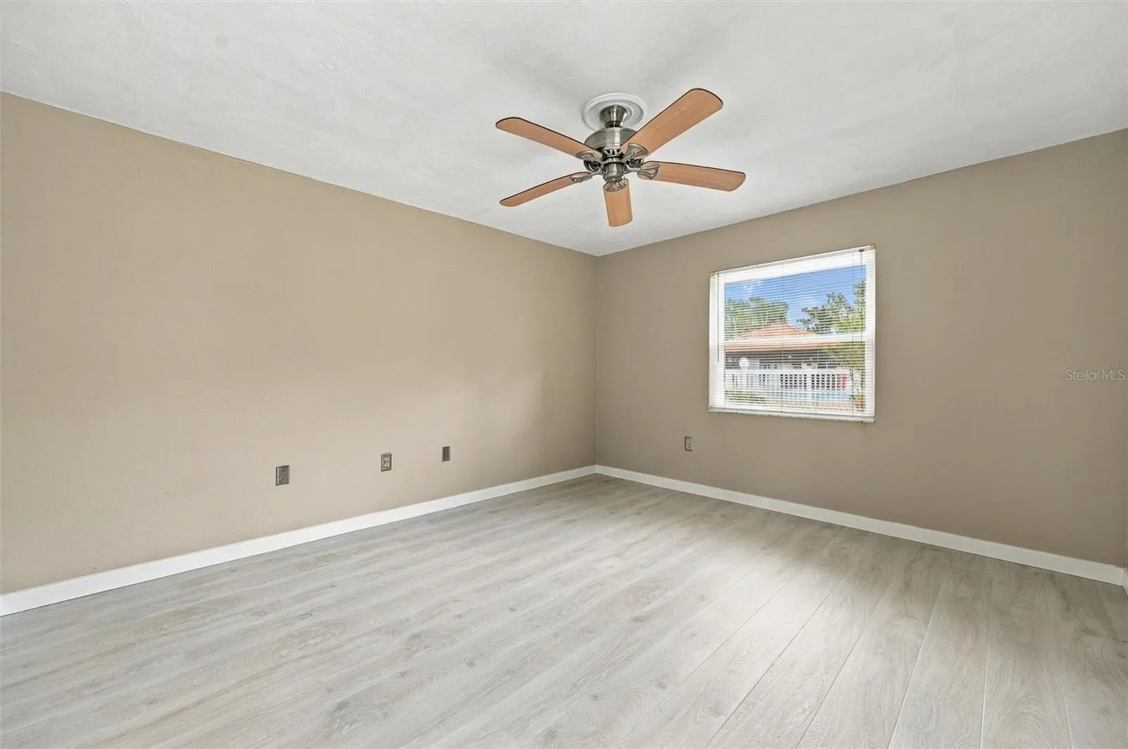 3265 BENEVA RD #104 #104