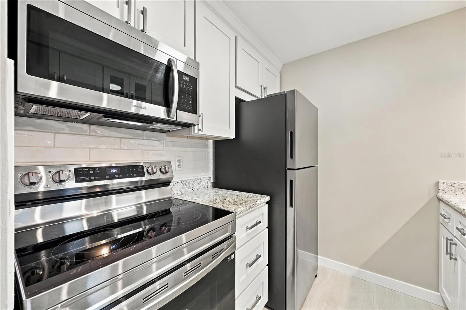 3265 BENEVA RD #104 #104