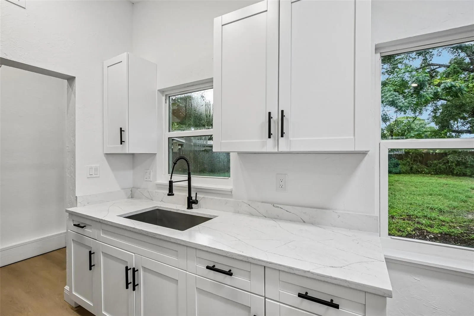 334 E CORNELIUS CIR