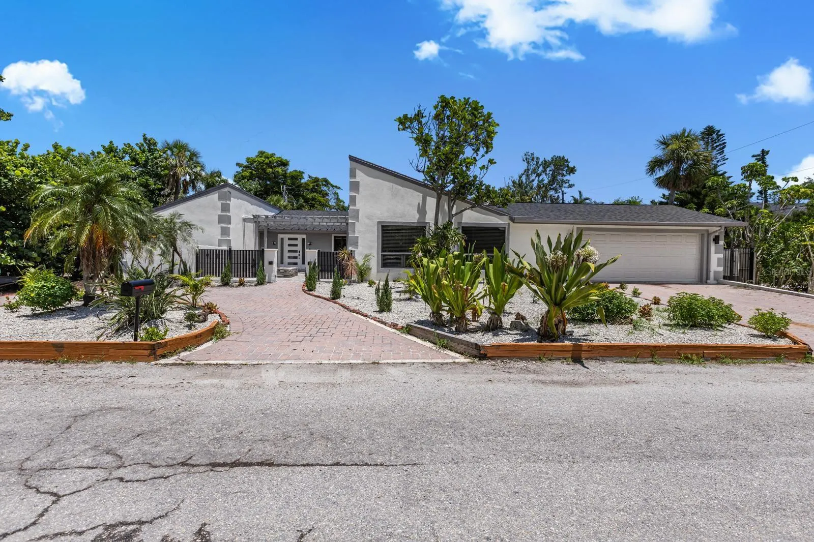 3455 ANGLIN DR
