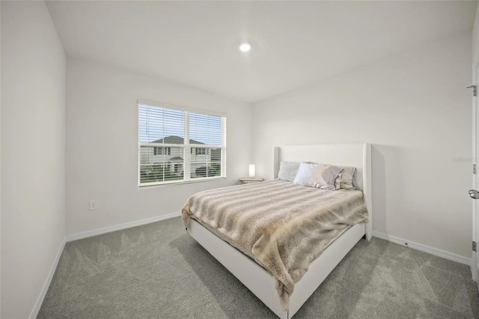 5215 MONTELENA CV SW