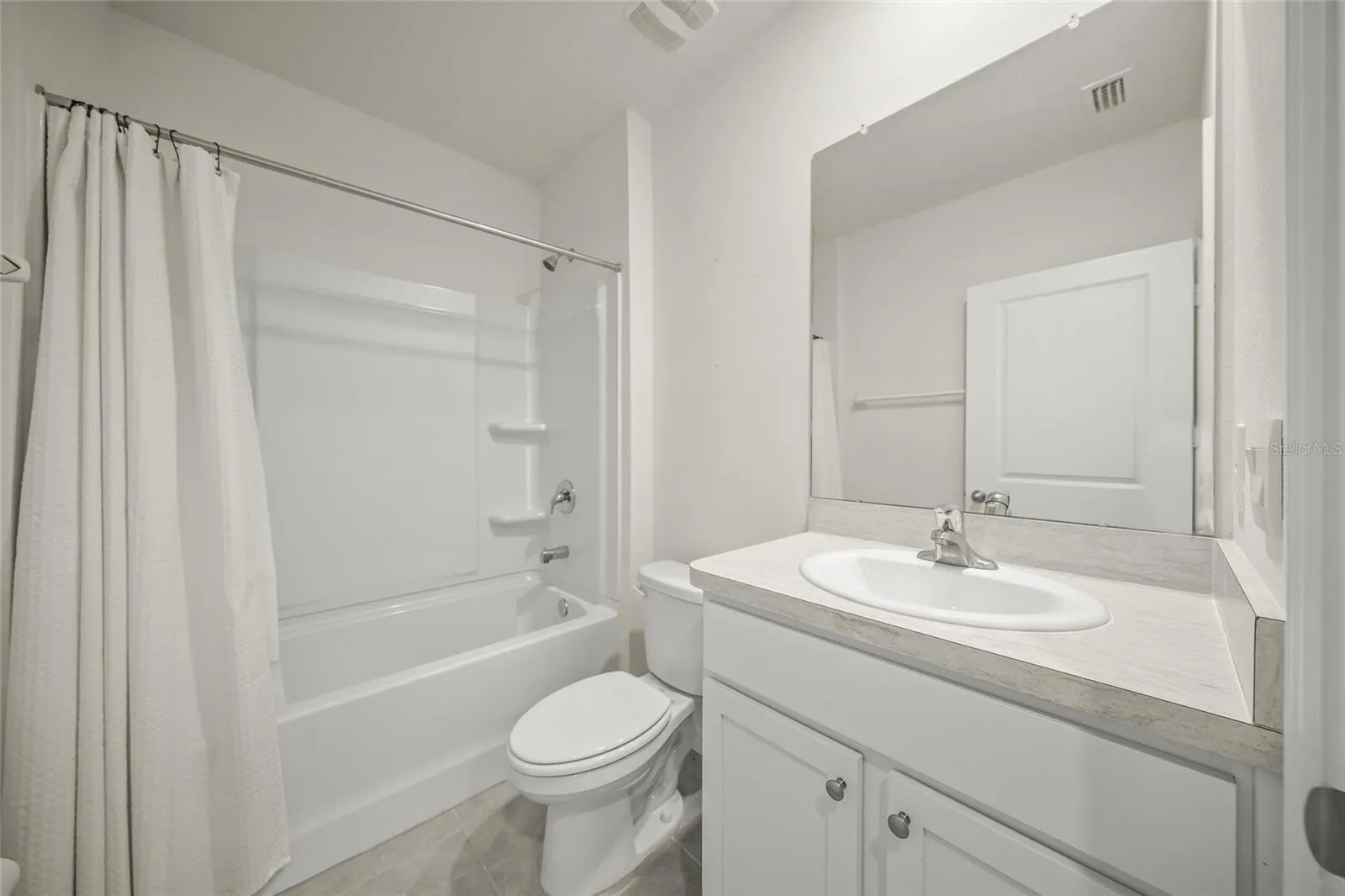 5215 MONTELENA CV SW