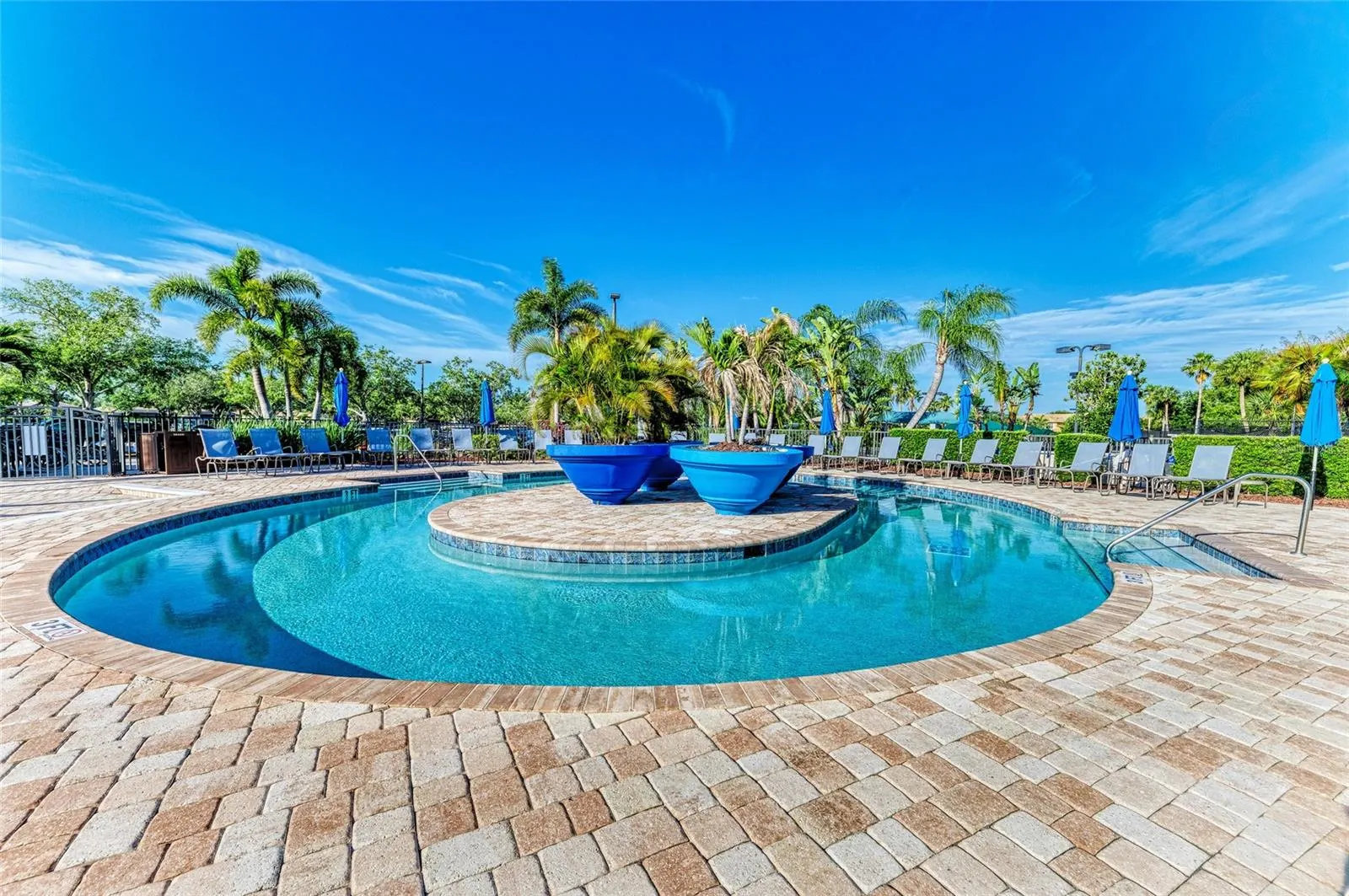 310 WINDING BROOK LN #102 #102