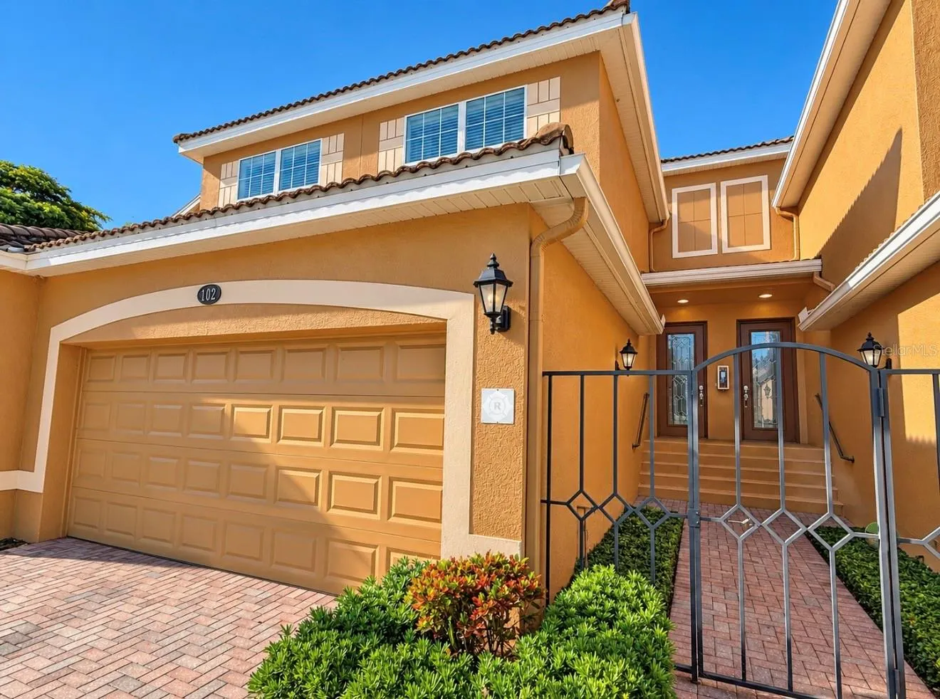 310 WINDING BROOK LN #102 #102
