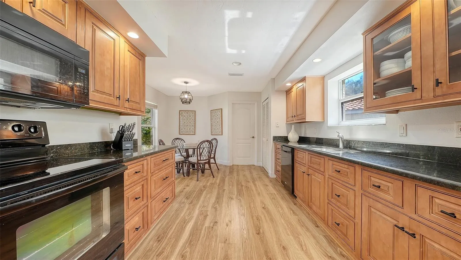 455 OAK POINT RD
