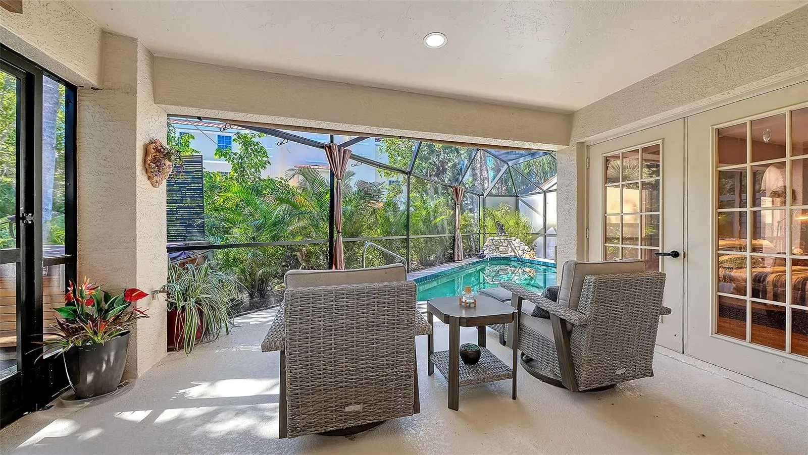 455 OAK POINT RD